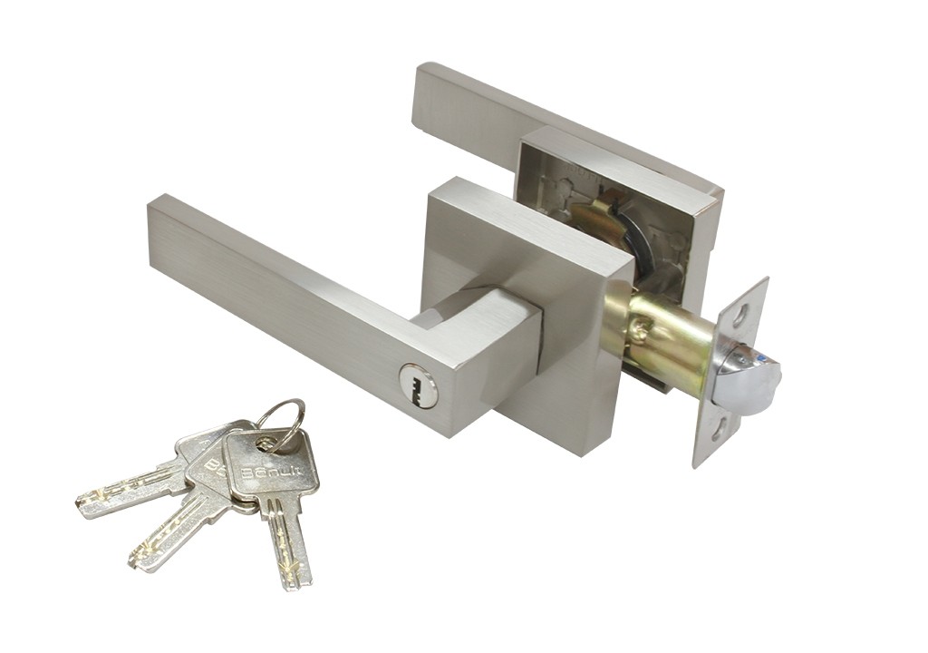 Cerraduras y Herrajes